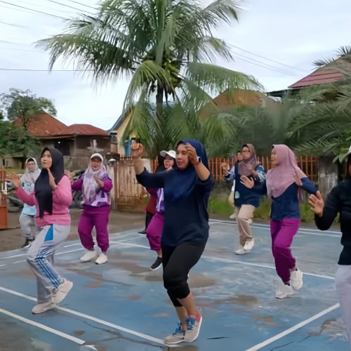 Acara Senam Pagi Desa Manggul